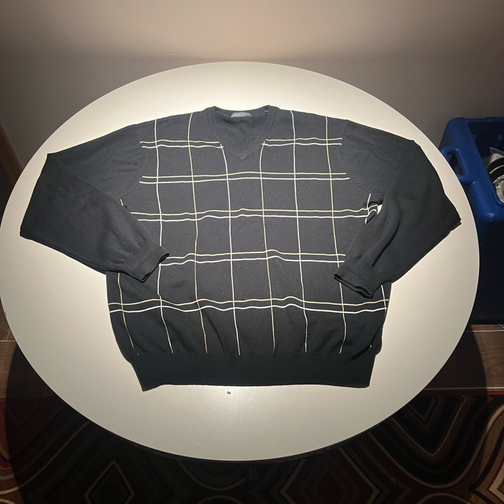Lyle & Scott v-neck sweater